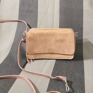 Vera Bradley RFID All in One Crossbody Bag. Light Pink wallet crossbody.